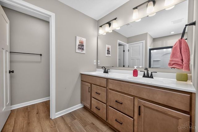 405 Bethpage Way, Turtle Creek Twp, OH 45036