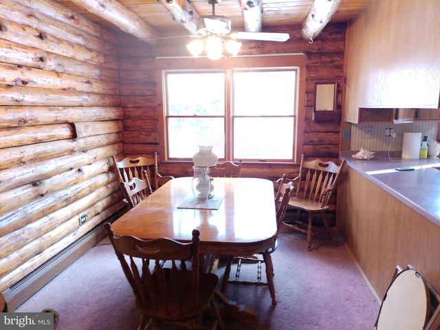 8135 COVERED BRIDGE RD, Quakertown, PA 18951