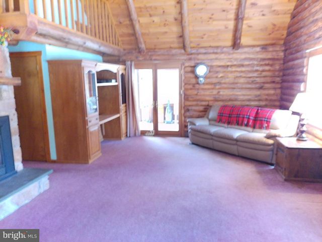 8135 COVERED BRIDGE RD, Quakertown, PA 18951