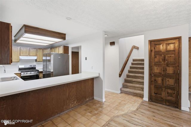 2620 W 72nd Avenue, Anchorage, AK 99502