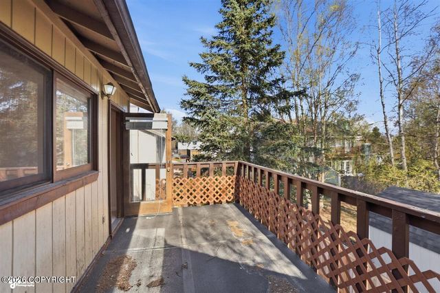 2620 W 72nd Avenue, Anchorage, AK 99502