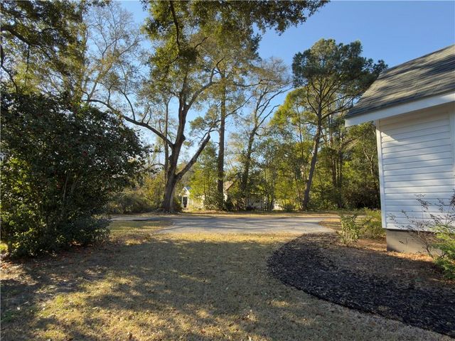 450 Magnolia Road, Mobile, AL 36606