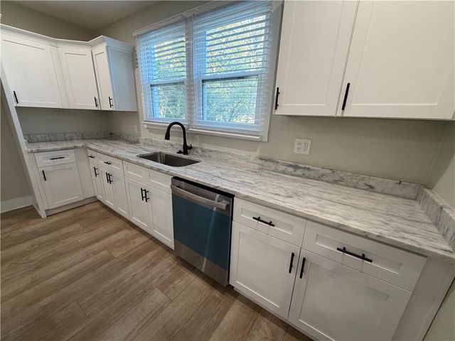 450 Magnolia Road, Mobile, AL 36606