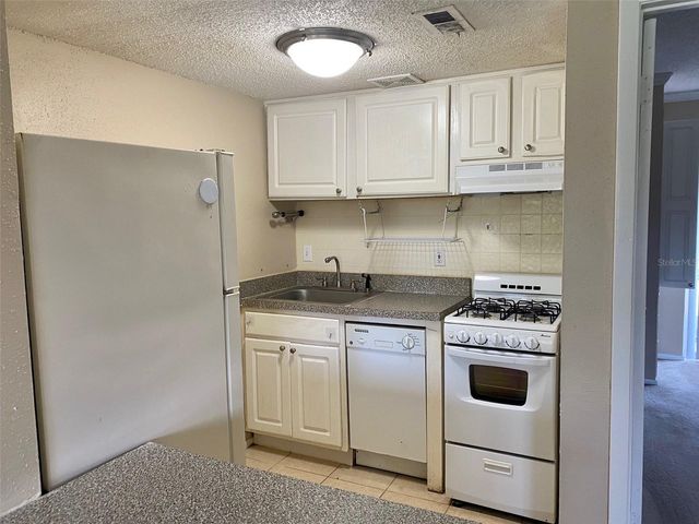 131 WATER FRONT WAY 230, Altamonte Springs, FL 32701