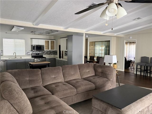 8651 Foothill 170, Rancho Cucamonga, CA 91730