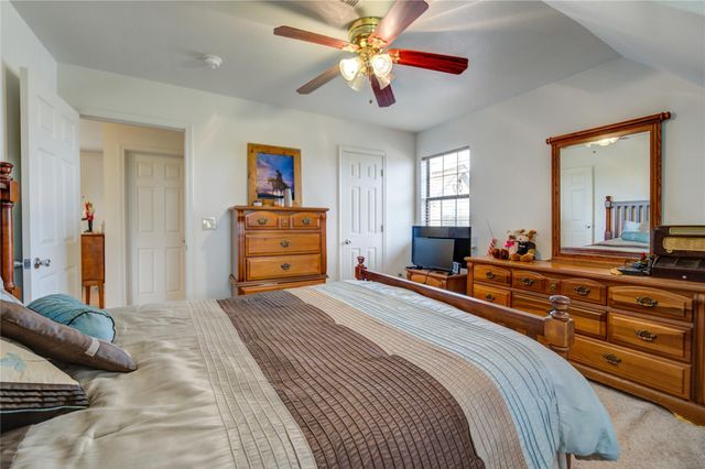 8204 S Humble Camp Road, Dickinson, TX 77539