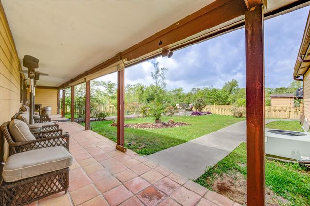 8204 S Humble Camp Road, Dickinson, TX 77539