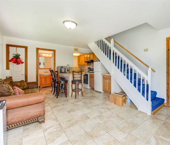 8204 S Humble Camp Road, Dickinson, TX 77539