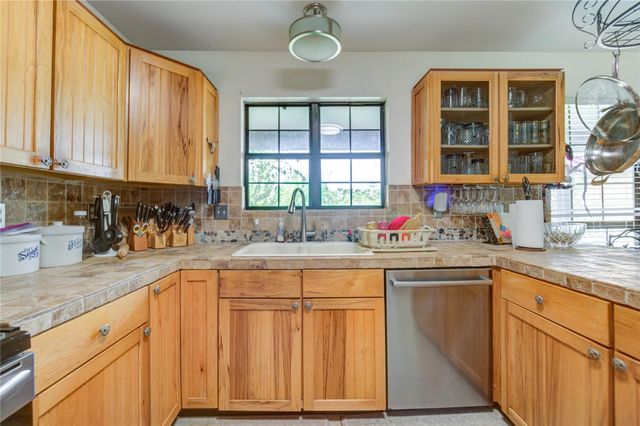 8204 S Humble Camp Road, Dickinson, TX 77539