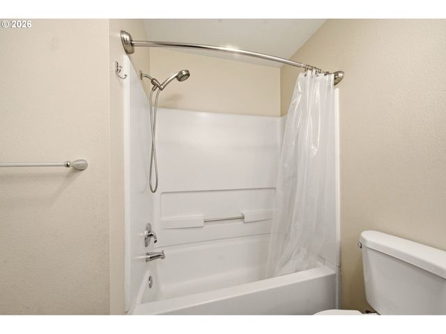 622 Nw HILL St, Camas, WA 98607