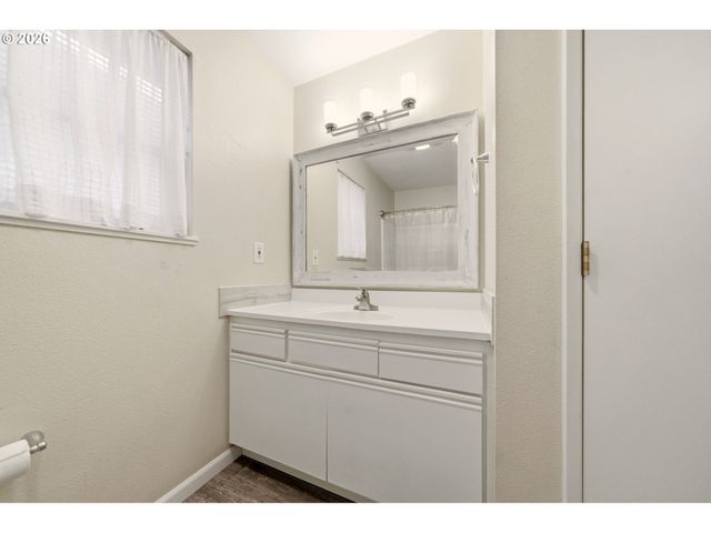 622 Nw HILL St, Camas, WA 98607