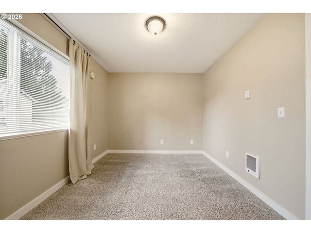 622 Nw HILL St, Camas, WA 98607