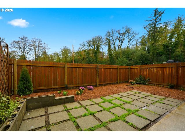 622 Nw HILL St, Camas, WA 98607