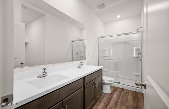 633 W RED HAWK Court, Casa Grande, AZ 85122