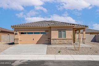 633 W RED HAWK Court, Casa Grande, AZ 85122
