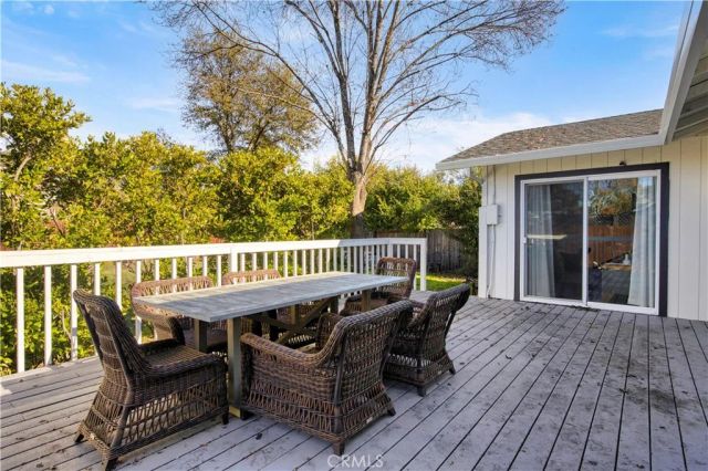 19894 Mountain Meadows South, Hidden Valley Lake, CA 95467