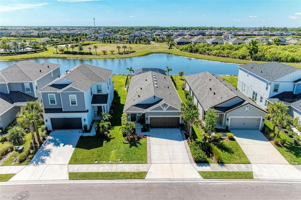Image 2 of property listing at 4253 POND BROOK COURT, Bradenton, FL 34211