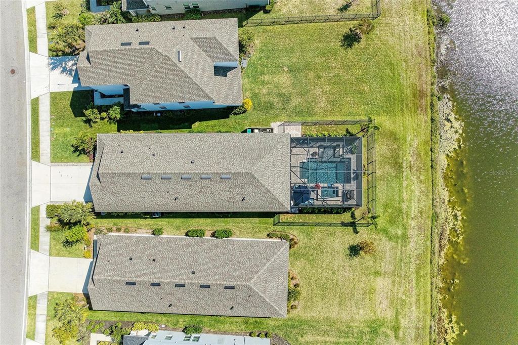Image 4 of property listing at 4253 POND BROOK COURT, Bradenton, FL 34211