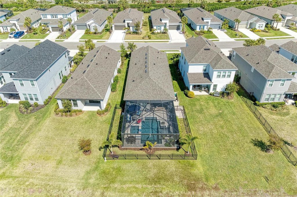 Image 7 of property listing at 4253 POND BROOK COURT, Bradenton, FL 34211