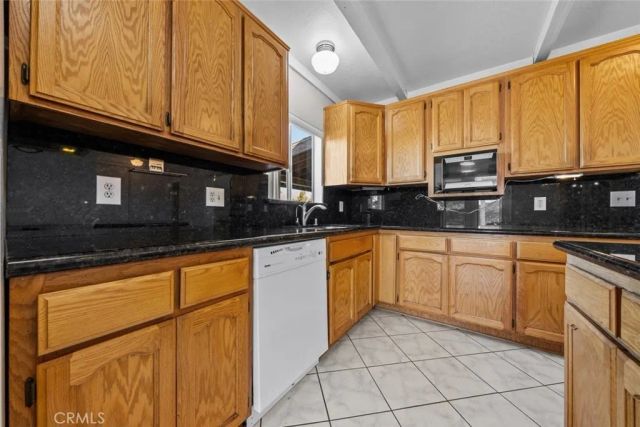 8676 Sky Line Drive, Pinon Hills, CA 92372