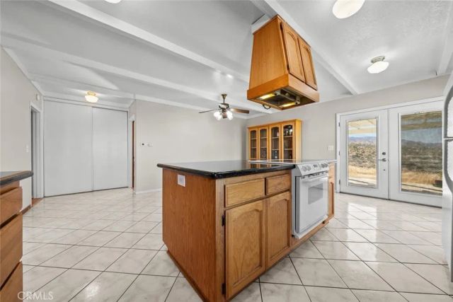 8676 Sky Line Drive, Pinon Hills, CA 92372