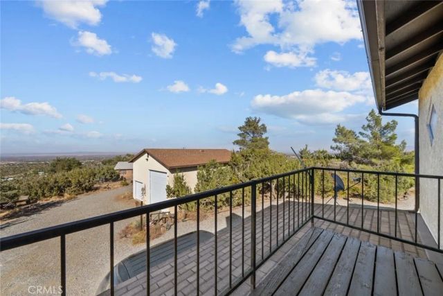 8676 Sky Line Drive, Pinon Hills, CA 92372