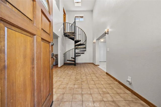 8676 Sky Line Drive, Pinon Hills, CA 92372