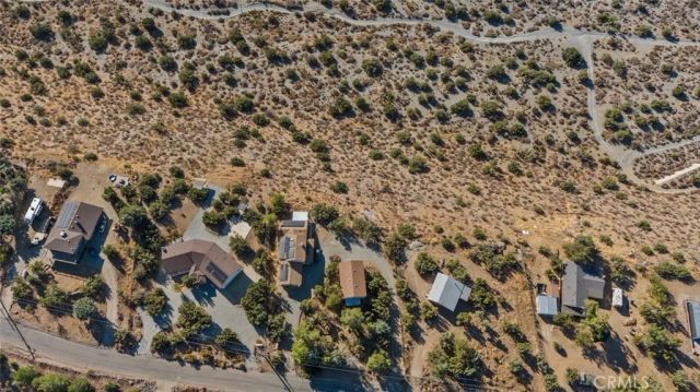 8676 Sky Line Drive, Pinon Hills, CA 92372