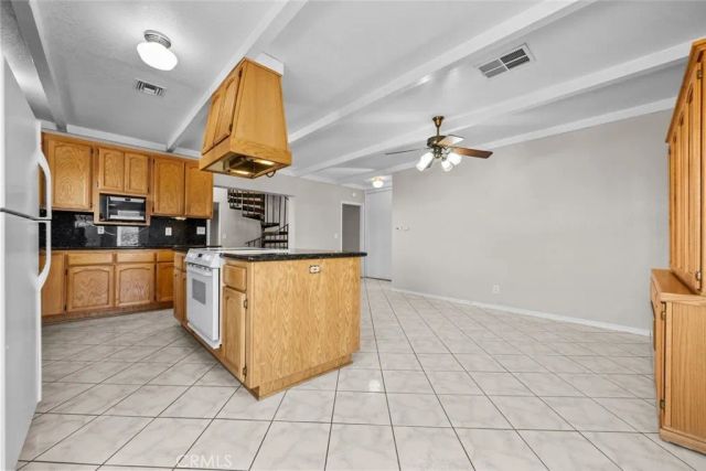 8676 Sky Line Drive, Pinon Hills, CA 92372