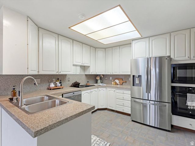 835 N GRANDRIDGE CT, Salt Lake City, UT 84103