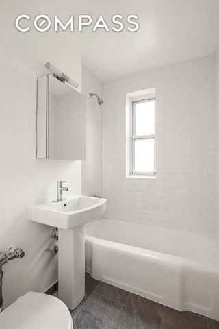 3335 81st St Apt 5A, New York City, NY 11372