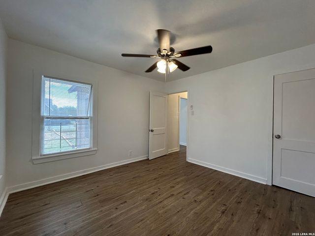239 APPERSON AVE, San Antonio, TX 78207