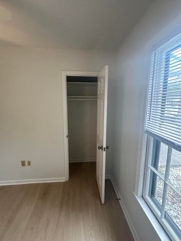 7744 Rosin Drive, North Charleston, SC 29418