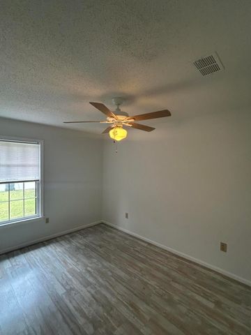 7744 Rosin Drive, North Charleston, SC 29418