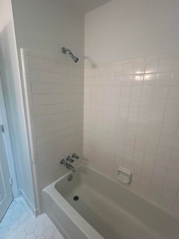 7744 Rosin Drive, North Charleston, SC 29418