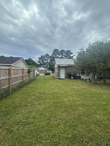 7744 Rosin Drive, North Charleston, SC 29418