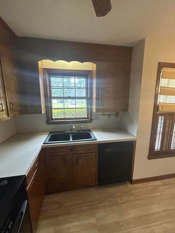 7744 Rosin Drive, North Charleston, SC 29418