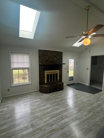 7744 Rosin Drive, North Charleston, SC 29418