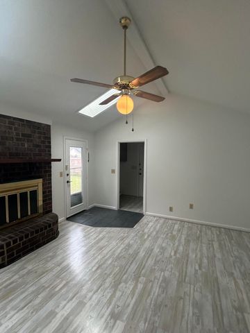 7744 Rosin Drive, North Charleston, SC 29418