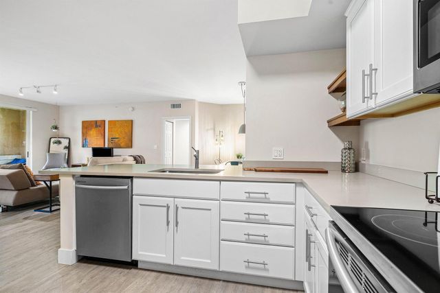 11770 Saint Andrews Place 102, Wellington, FL 33414