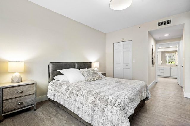 11770 Saint Andrews Place 102, Wellington, FL 33414