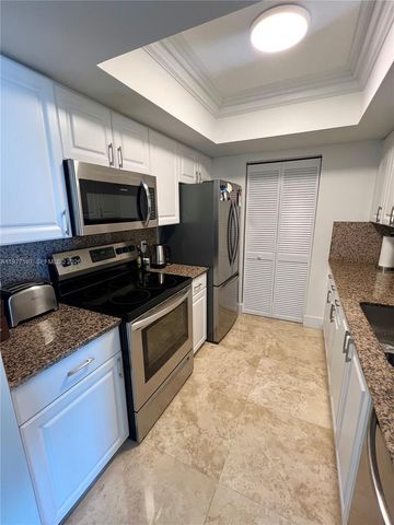 90 Alton Rd 3007, Miami Beach, FL 33139