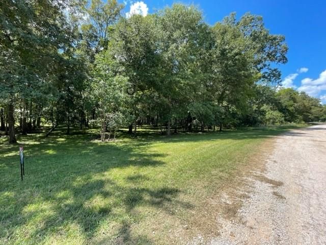 201 Cypress Lakes Circle Circle, Cleveland, TX 77327