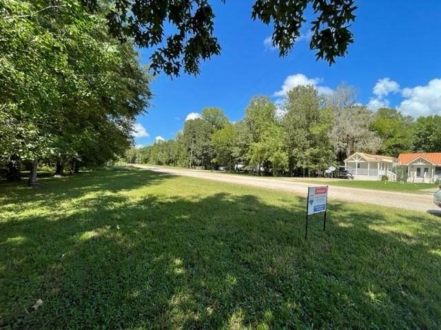 201 Cypress Lakes Circle Circle, Cleveland, TX 77327