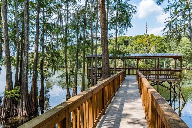 201 Cypress Lakes Circle Circle, Cleveland, TX 77327