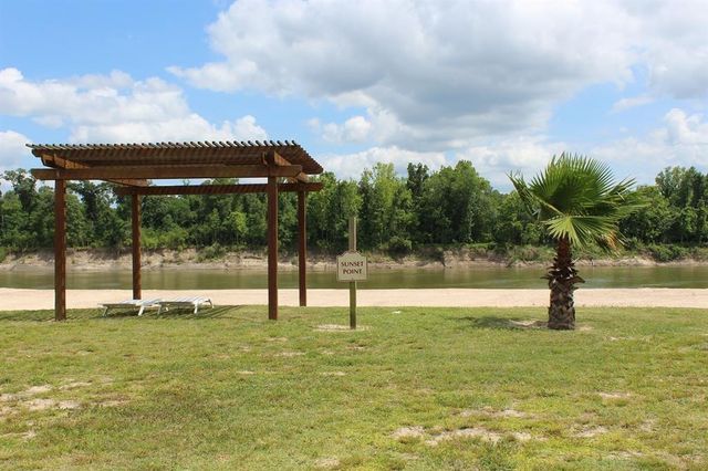 201 Cypress Lakes Circle Circle, Cleveland, TX 77327