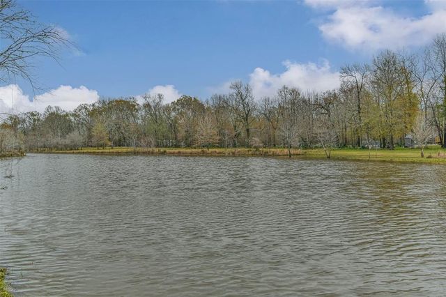 201 Cypress Lakes Circle Circle, Cleveland, TX 77327