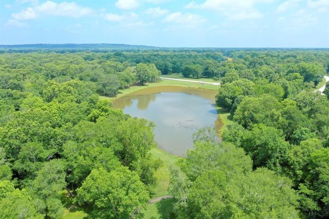 201 Cypress Lakes Circle Circle, Cleveland, TX 77327