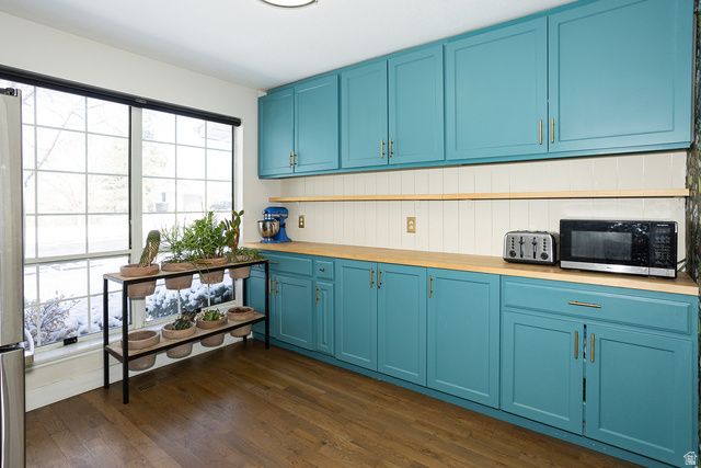 10886 N HIGHLAND CIR, Highland, UT 84003