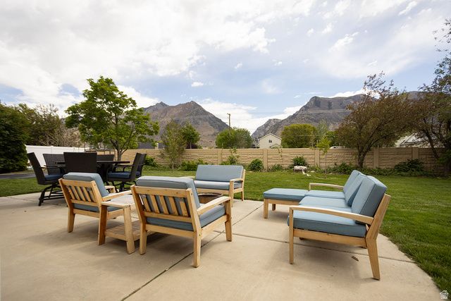 10886 N HIGHLAND CIR, Highland, UT 84003